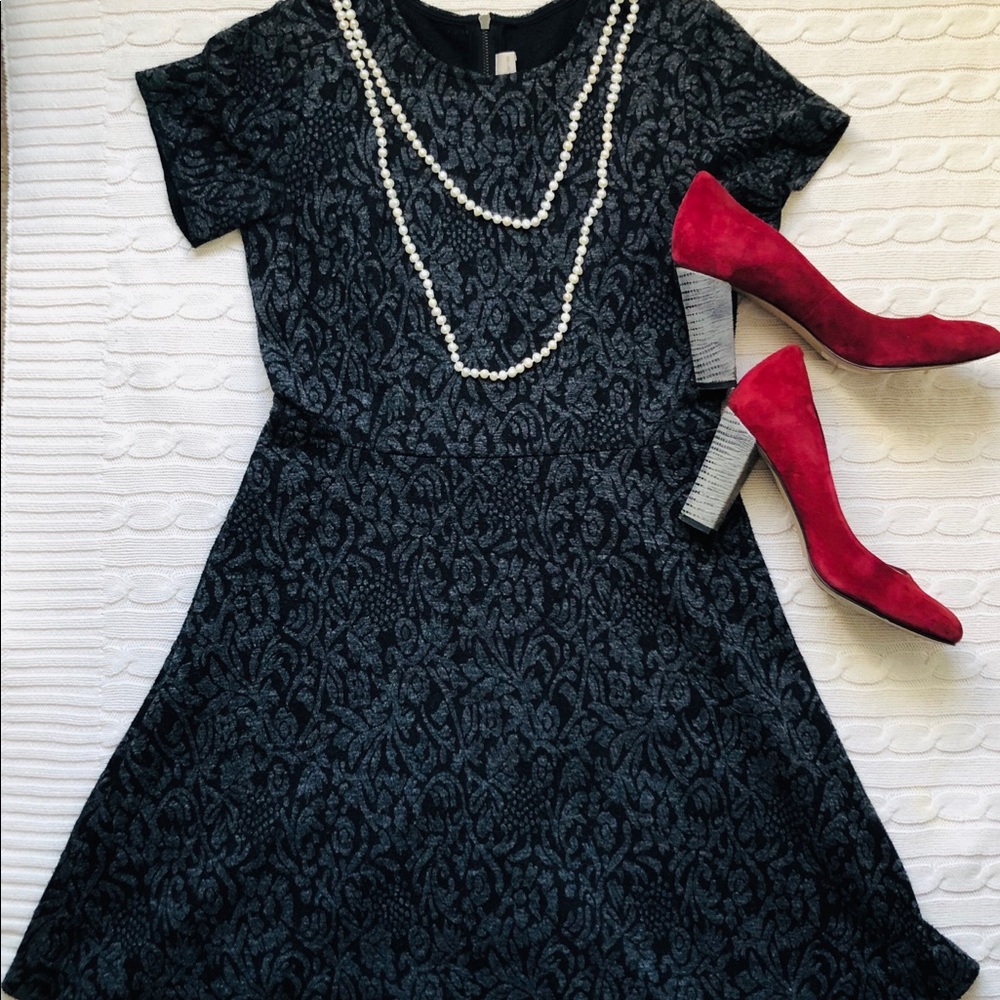 LOFT | Petite | Short-Sleeved | Fit & Flare Dress